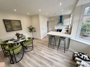 Photo 10- click for photo gallery